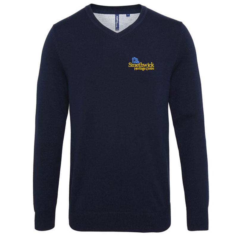 V-neck style jumper. Patch on the inside reverse neck for a contrast effect. Decorative tuck stitching. Ribbed knit on the neckline, cuffs and hem.Washing Instructions Domestic wash at 40c. With logo embroidered.