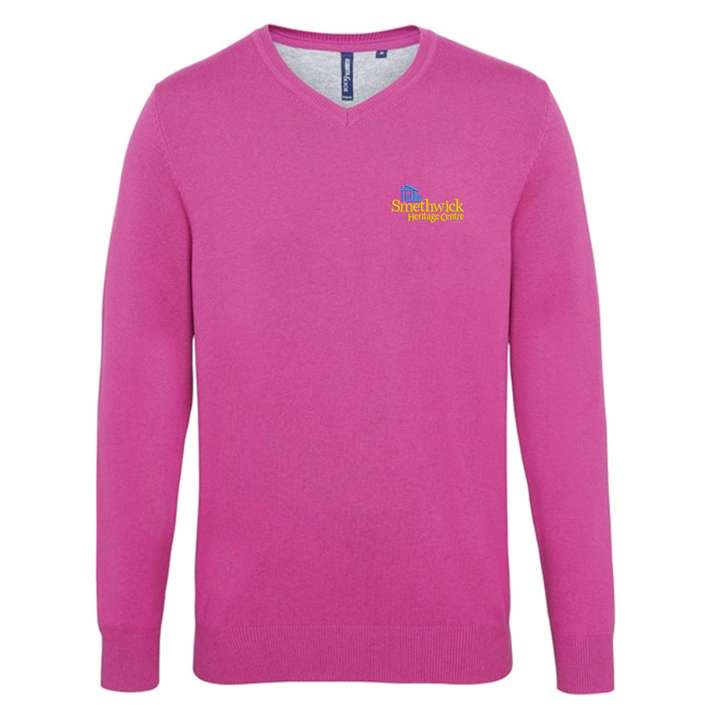 V-neck style jumper. Patch on the inside reverse neck for a contrast effect. Decorative tuck stitching. Ribbed knit on the neckline, cuffs and hem.Washing Instructions Domestic wash at 40c. With logo embroidered.