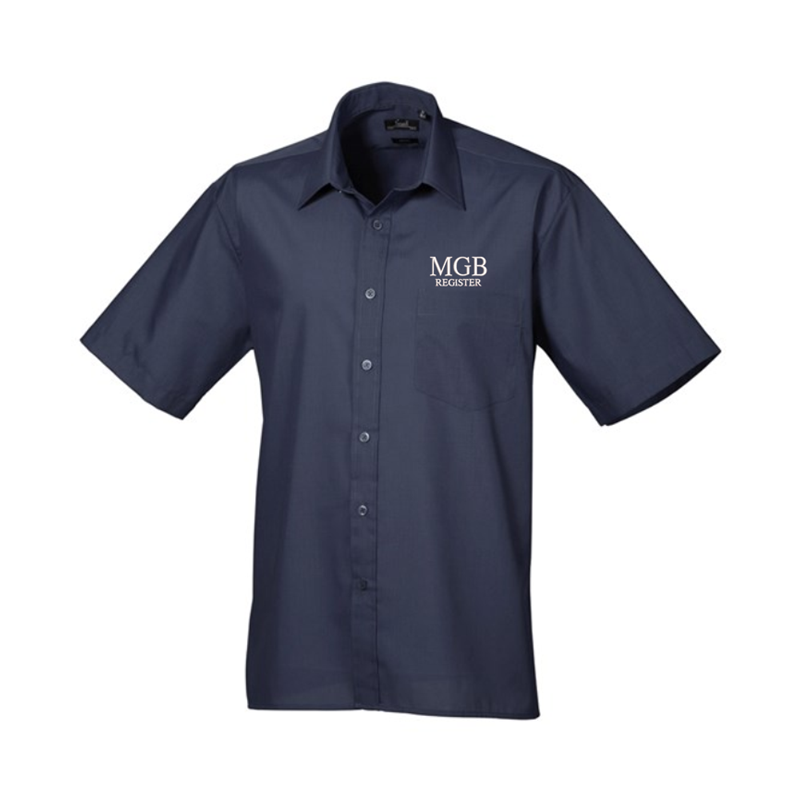 Formal shirt with left breast mitred pocket, stiffened formal cut collar. Embroidered logo above breast pocket.