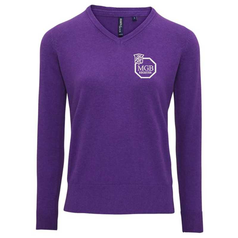V-neck style jumper. Patch on the inside reverse neck for a contrast effect. Decorative tuck stitching. Ribbed knit on the neckline, cuffs and hem.Washing Instructions Domestic wash at 40c. With logo embroidered.