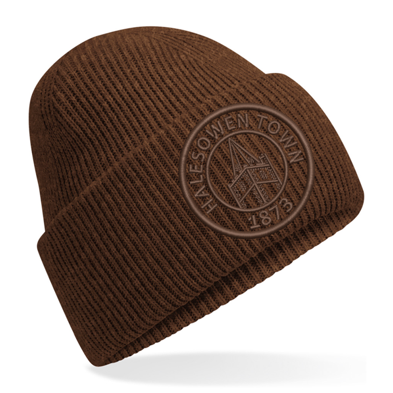 Deep cuffed recycled fabric beanie with club logo in tonal colours.
