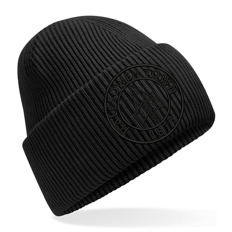 Deep cuffed recycled fabric beanie with club logo in tonal colours.