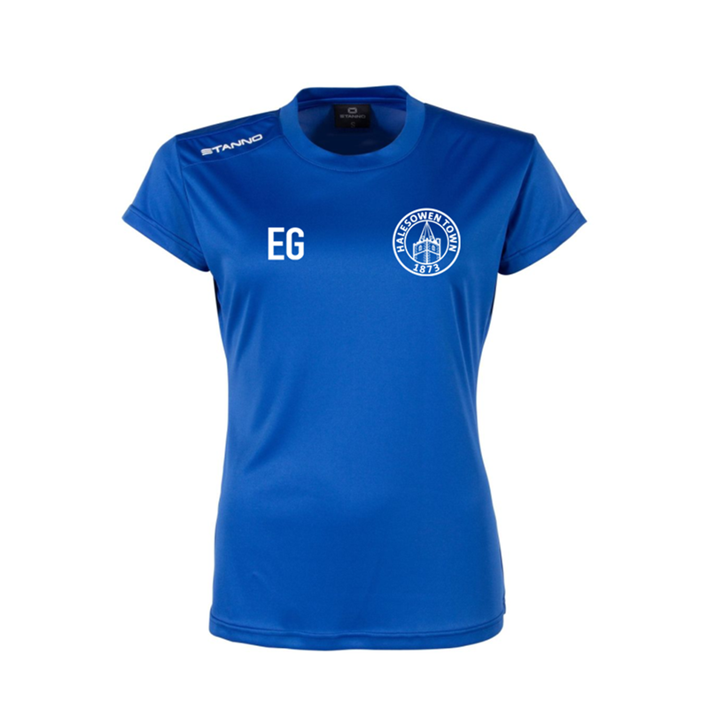 The Field Shirt SS is a classic one colour round neck sports shirt, with moisture regulating ClimaTec qualities. The shirt has a small panel on the right shoulder, with a printed Stanno logo.